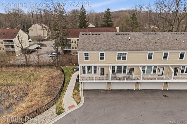 614 Anne Avenue, Brighton, MI 48116