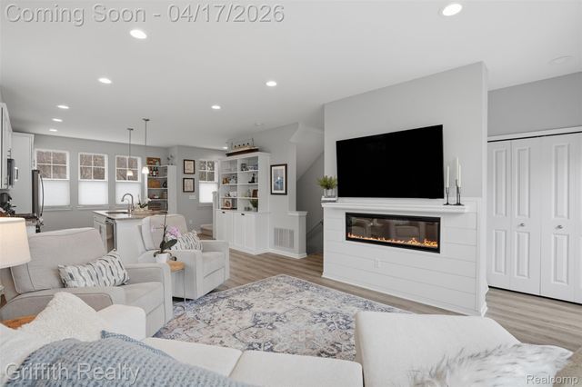 614 Anne Avenue, Brighton, MI 48116