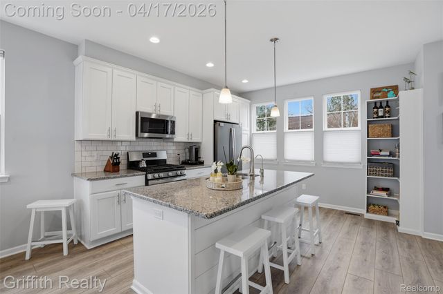 614 Anne Avenue, Brighton, MI 48116