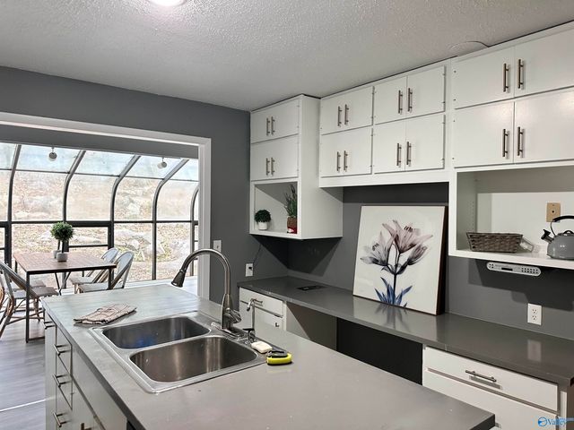 701 Fagan Springs Drive SE, Huntsville, AL 35801