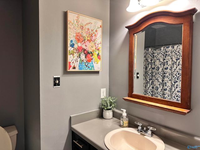 701 Fagan Springs Drive SE, Huntsville, AL 35801