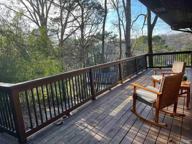 701 Fagan Springs Drive SE, Huntsville, AL 35801