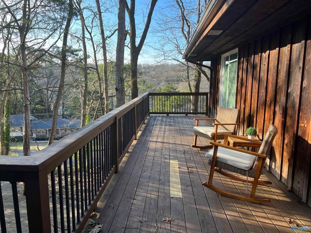 701 Fagan Springs Drive SE, Huntsville, AL 35801