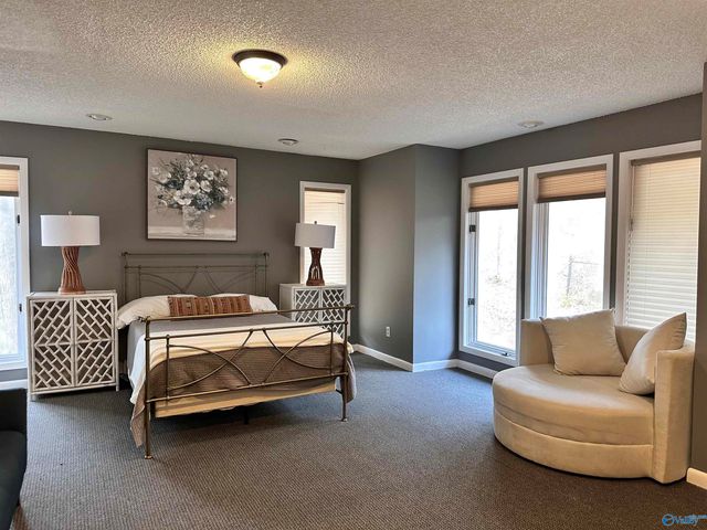 701 Fagan Springs Drive SE, Huntsville, AL 35801