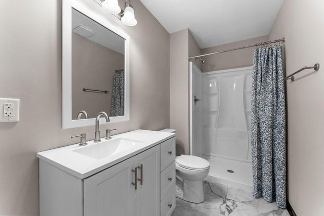 1429 18th Avenue SE, Cambridge, MN 55008