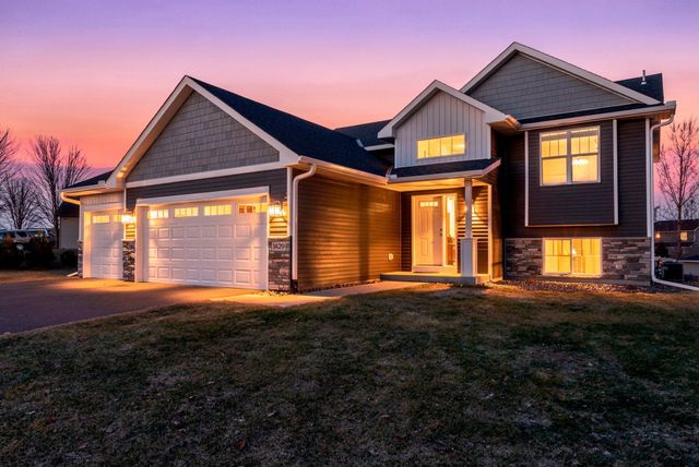 1429 18th Avenue SE, Cambridge, MN 55008