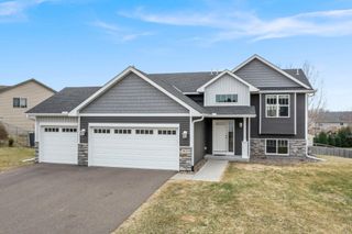 1429 18th Avenue SE, Cambridge, MN 55008