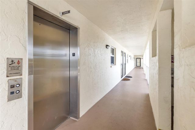 915 BEACH ROAD 318, Sarasota, FL 34242