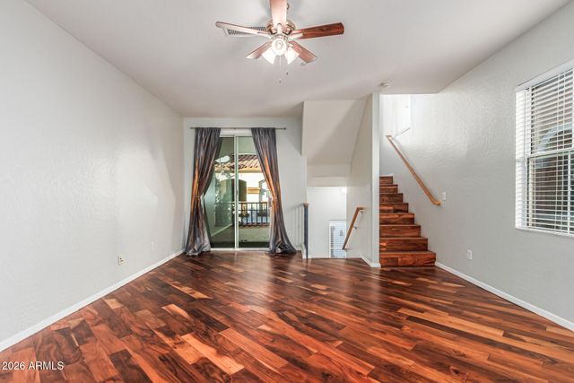 736 N LAGUNA Drive, Gilbert, AZ 85233