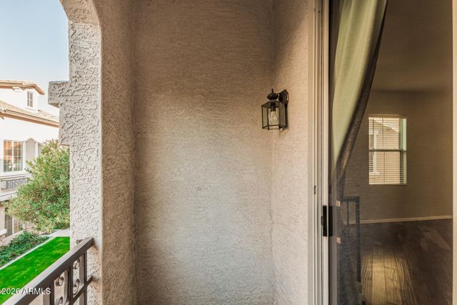 736 N LAGUNA Drive, Gilbert, AZ 85233