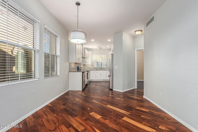 736 N LAGUNA Drive, Gilbert, AZ 85233