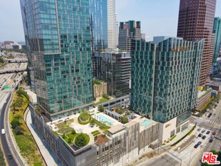 889 Francisco Street 2406, Los Angeles, CA 90017