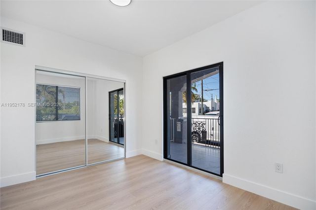 629 SW 10th Ave 1, Miami, FL 33130