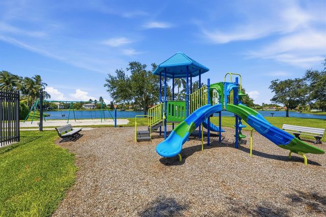 6616 Marissa Circle, Lake Worth, FL 33467