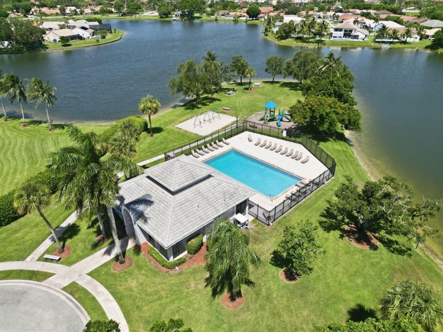 6616 Marissa Circle, Lake Worth, FL 33467