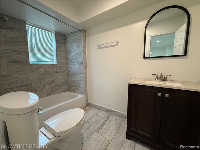 30486 Groveland Street, Madison Heights, MI 48071