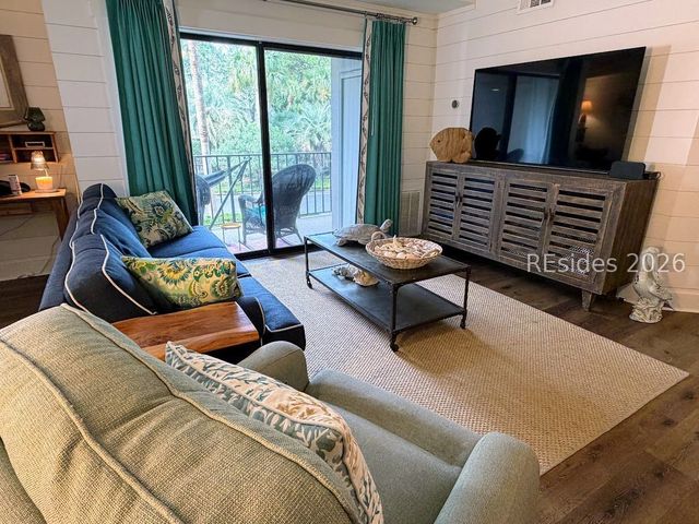 10 S Forest Beach Dr Apt 104, Hilton Head Island, SC 29928