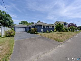 20 Morgan Park, Clinton, CT 06413
