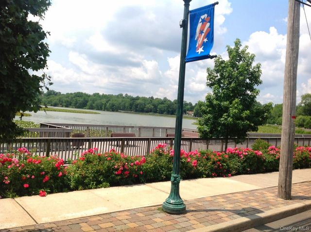 962 S Route 9W 103, Congers, NY 10920