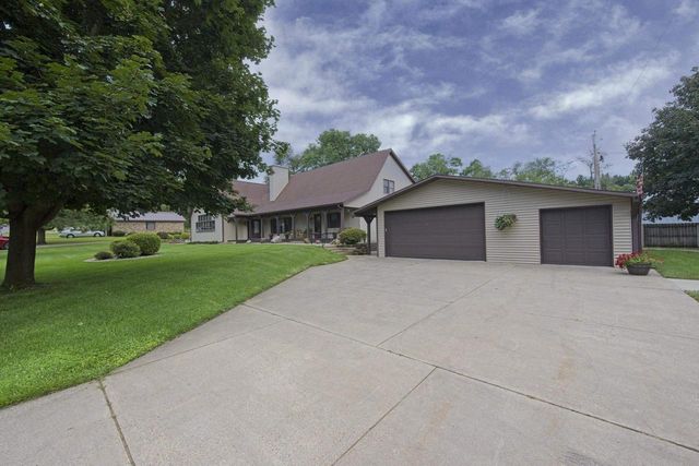 W10933 Corning Street, Poynette, WI 53955
