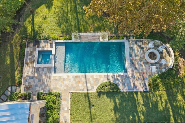 7 Leisure Lane, Bunker Hill Village, TX 77024