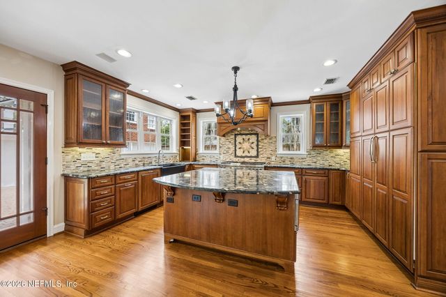 1579 ALEXANDRIA Place N, Jacksonville, FL 32207