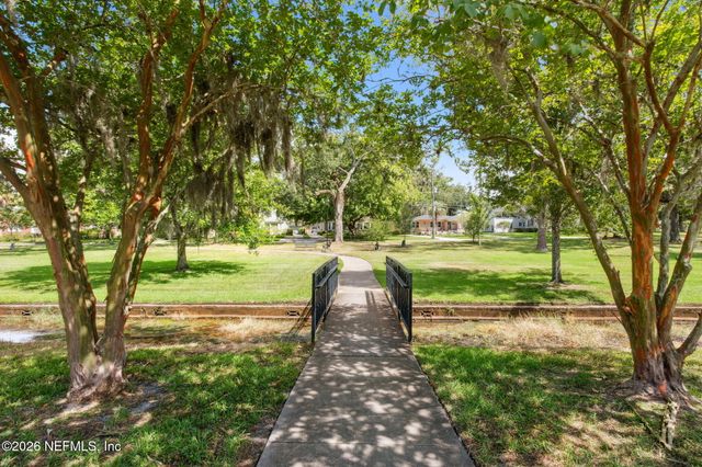 1579 ALEXANDRIA Place N, Jacksonville, FL 32207
