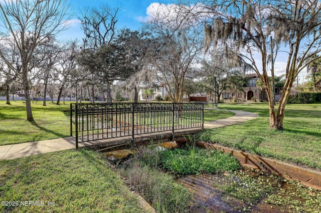 1579 ALEXANDRIA Place N, Jacksonville, FL 32207