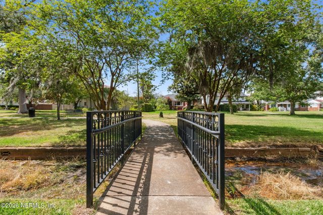 1579 ALEXANDRIA Place N, Jacksonville, FL 32207