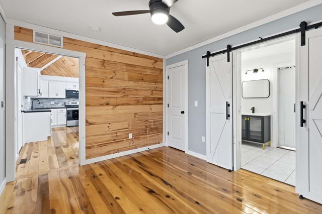 360 Pumpkin Creek Circle, Jamestown, KY 42629