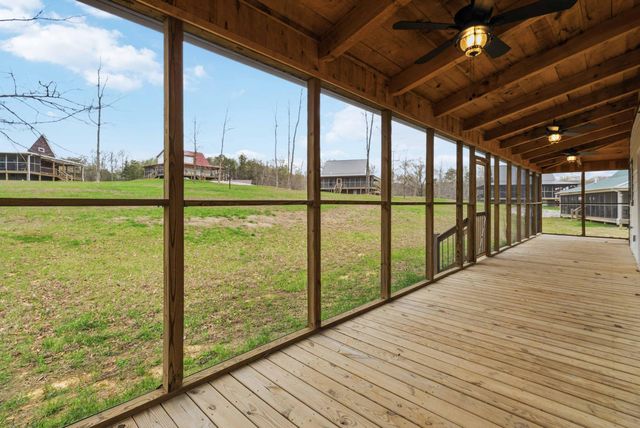 360 Pumpkin Creek Circle, Jamestown, KY 42629