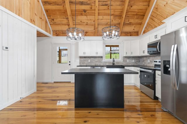 360 Pumpkin Creek Circle, Jamestown, KY 42629