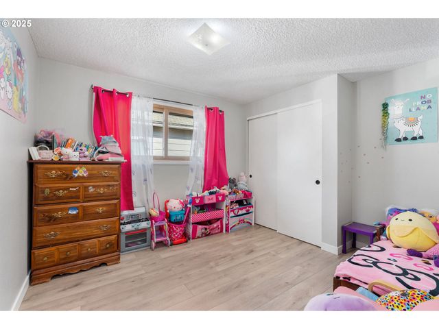 310 W BROADWAY St, Goldendale, WA 98620