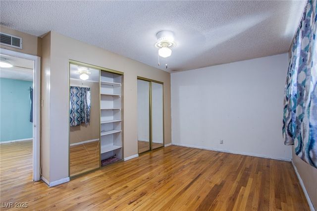 6225 Arlington Avenue, Las Vegas, NV 89107