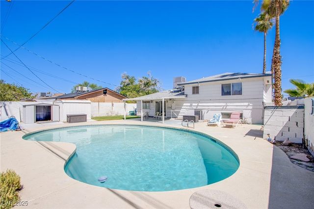 6225 Arlington Avenue, Las Vegas, NV 89107