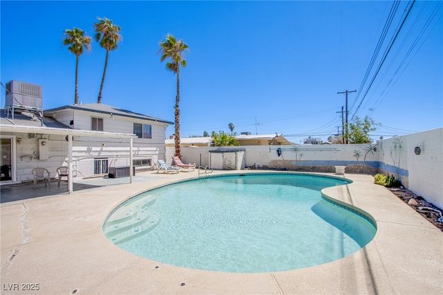 6225 Arlington Avenue, Las Vegas, NV 89107