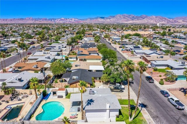 6225 Arlington Avenue, Las Vegas, NV 89107