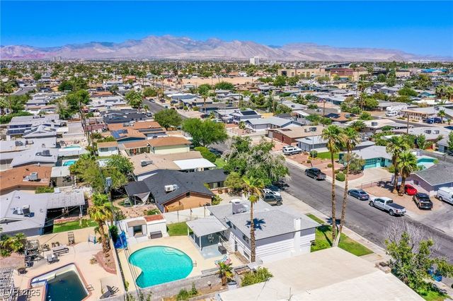 6225 Arlington Avenue, Las Vegas, NV 89107