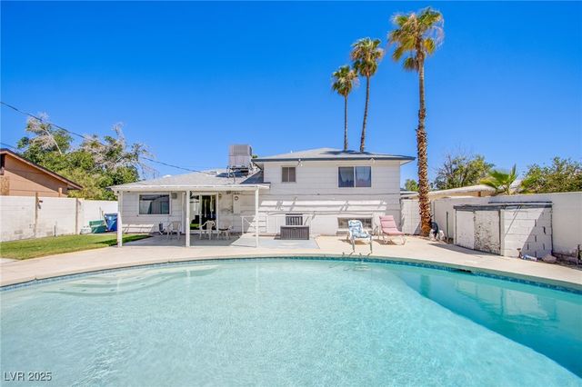 6225 Arlington Avenue, Las Vegas, NV 89107