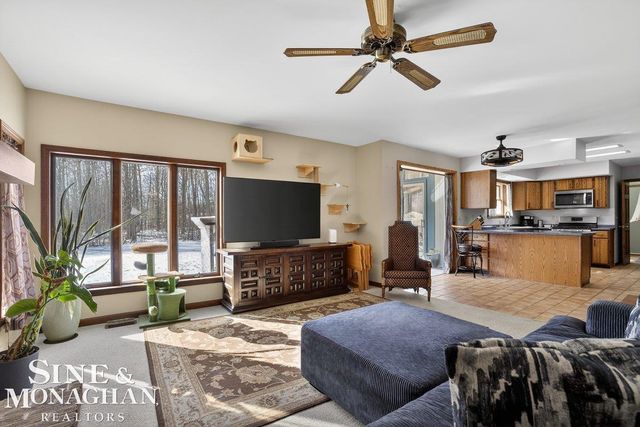 745 Victorian Woods Court, Marysville, MI 48040