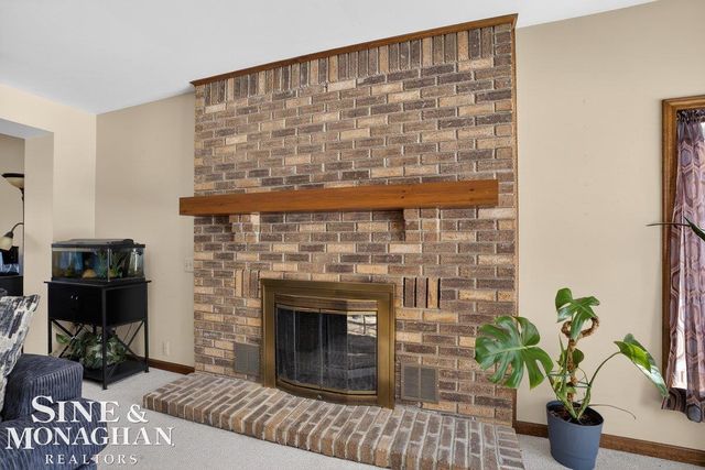 745 Victorian Woods Court, Marysville, MI 48040