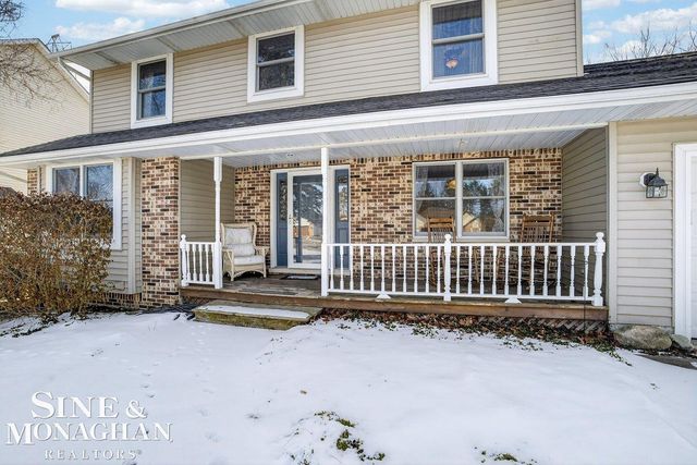 745 Victorian Woods Court, Marysville, MI 48040