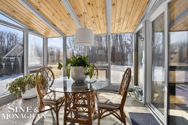 745 Victorian Woods Court, Marysville, MI 48040