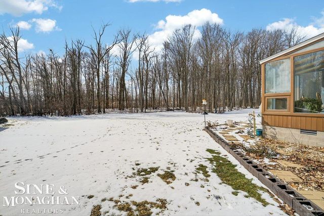 745 Victorian Woods Court, Marysville, MI 48040