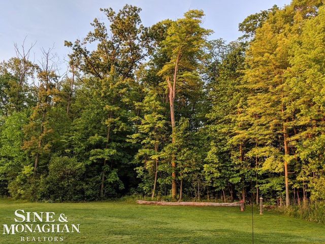 745 Victorian Woods Court, Marysville, MI 48040