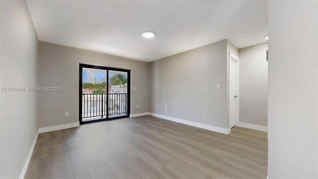 329 SW 9th Ave, Miami, FL 33130