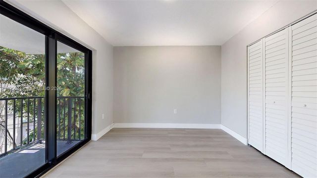 329 SW 9th Ave, Miami, FL 33130