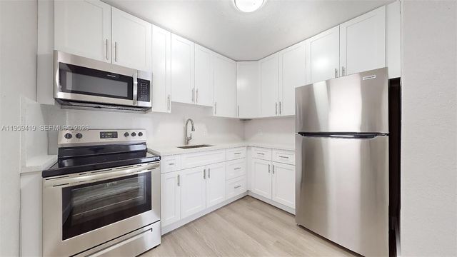 329 SW 9th Ave, Miami, FL 33130