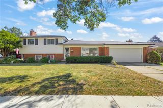 33129 Oakley Street, Livonia, MI 48154