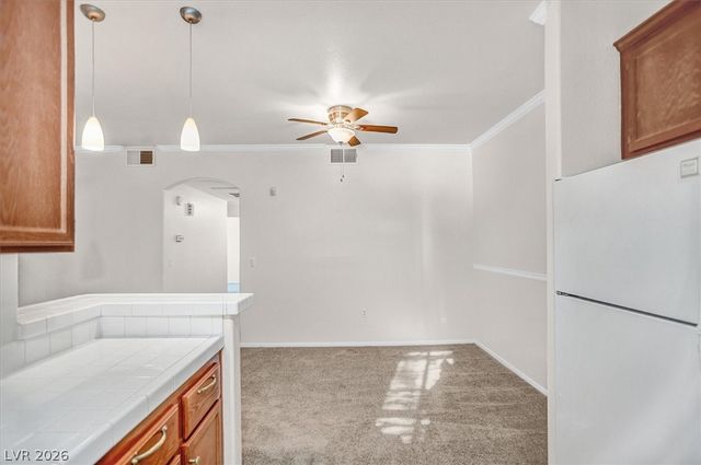 75 North Valle Verde Drive 1821, Henderson, NV 89074